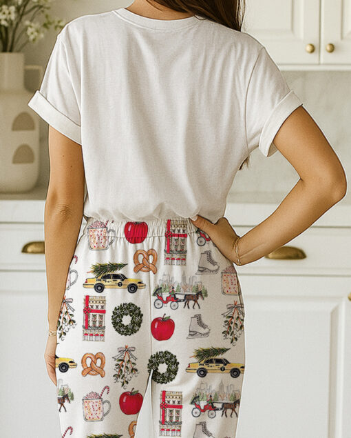 Women's Christmas In New York Pajama Set