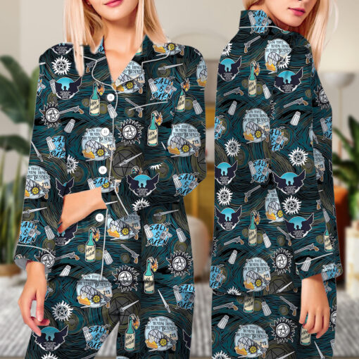 Hunting Retro Movie Satin Pajamas Set For Women