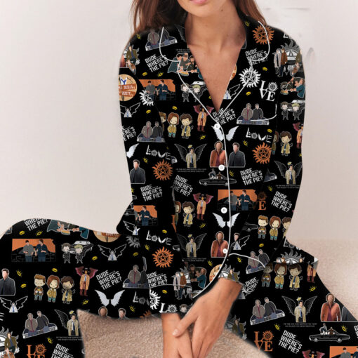 Supernatural Satin Pajamas Set For Women