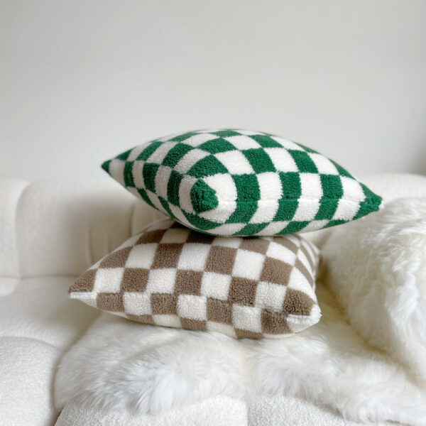 2PCS Lamb Cashmere Retro Chessboard Plaid Soft Plush Cushion Covers Set - Image 2