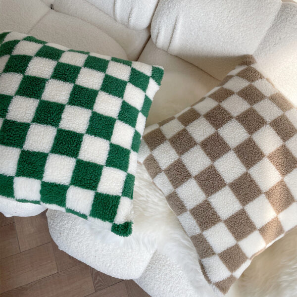 2PCS Lamb Cashmere Retro Chessboard Plaid Soft Plush Cushion Covers Set - Image 4