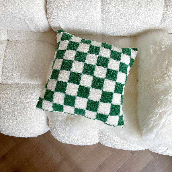 2PCS Lamb Cashmere Retro Chessboard Plaid Soft Plush Cushion Covers Set - Image 5