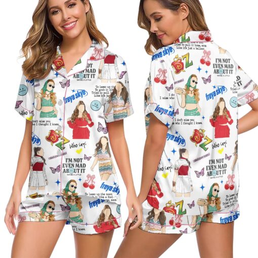 Descendants Zombies World Tour Heart Satin Pajamas, Descendants Concert Silk Pajamas, Disney Zombies 4 Sleepwear, Disney Tour Pajamas