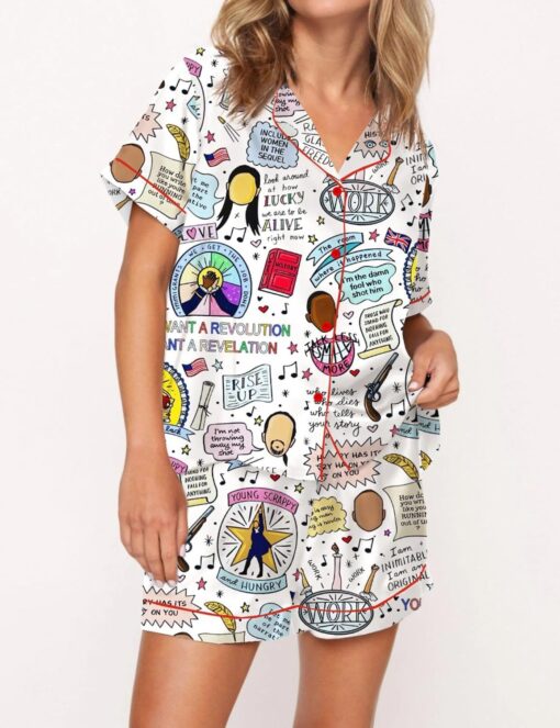 Conjunto de pijama de satén jirafa para mujer